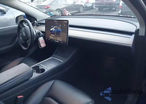 2022 Tesla Model Y Long Range Dual Motor All-Wheel Drive from USA, damaged, VIN 7SAYGDEE5NF481398